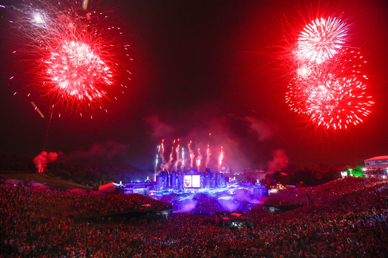 Фотография: Удивительные сцены фестиваля Tomorrowland №22 - BigPicture.ru