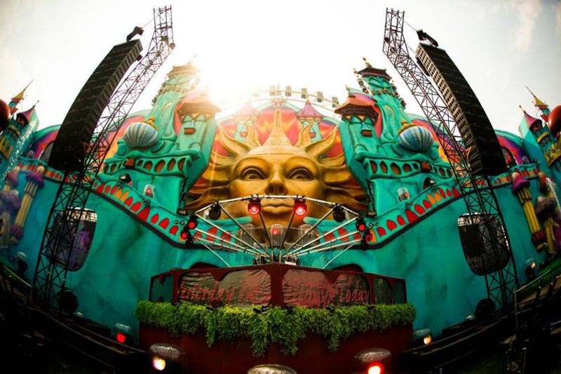 Фотография: Удивительные сцены фестиваля Tomorrowland №10 - BigPicture.ru
