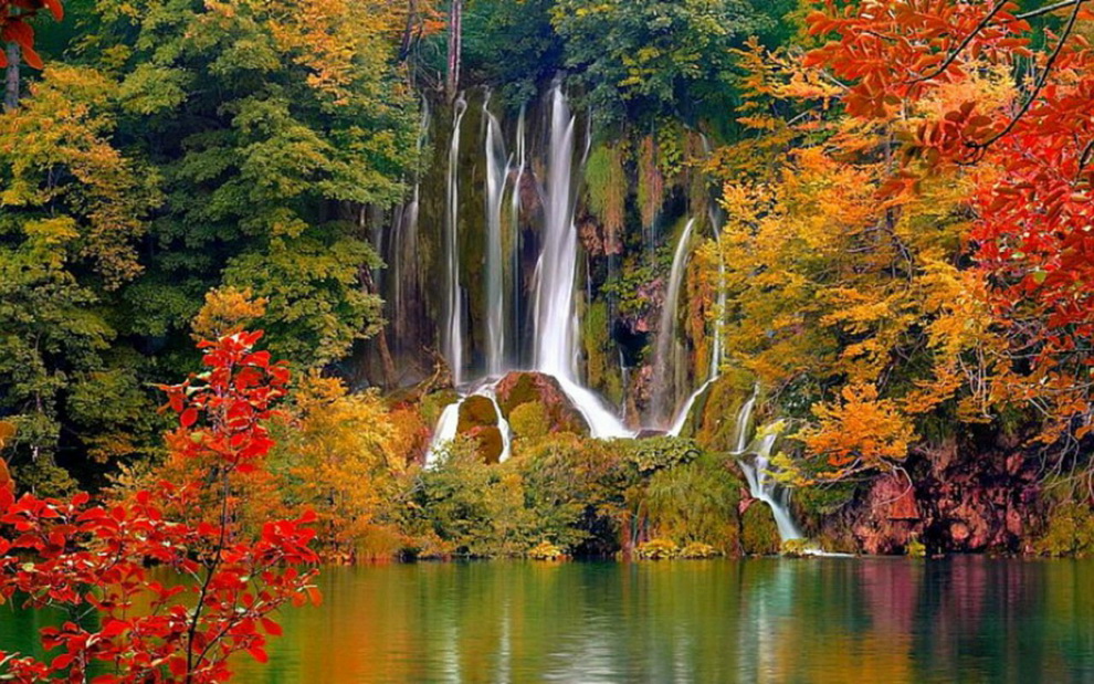Фотография: 10 самых красивых озер в мире №2 - BigPicture.ru