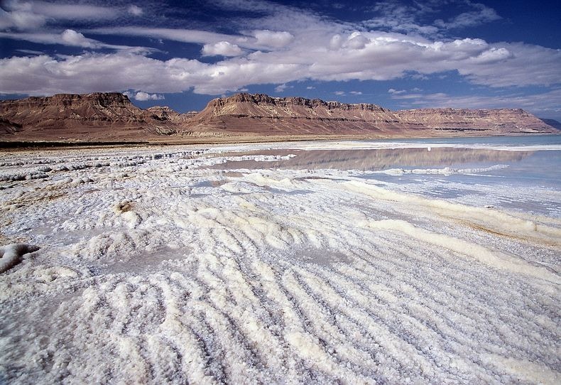 Фотография: Странные соляные образования в Мертвом море №15 - BigPicture.ru