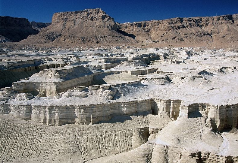Фотография: Странные соляные образования в Мертвом море №17 - BigPicture.ru