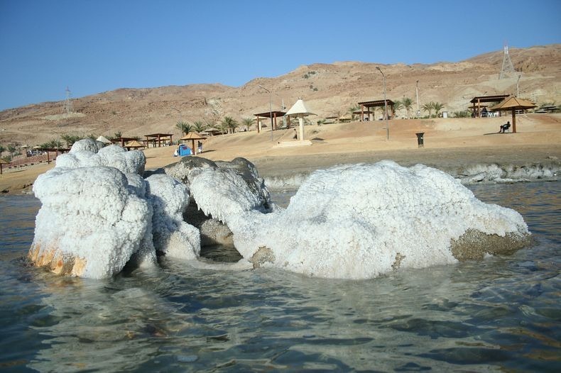 Фотография: Странные соляные образования в Мертвом море №20 - BigPicture.ru