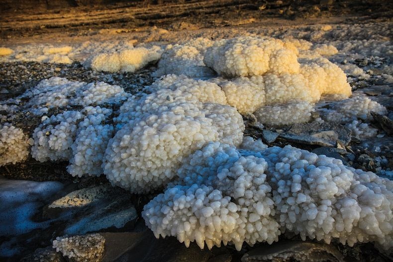 Фотография: Странные соляные образования в Мертвом море №5 - BigPicture.ru
