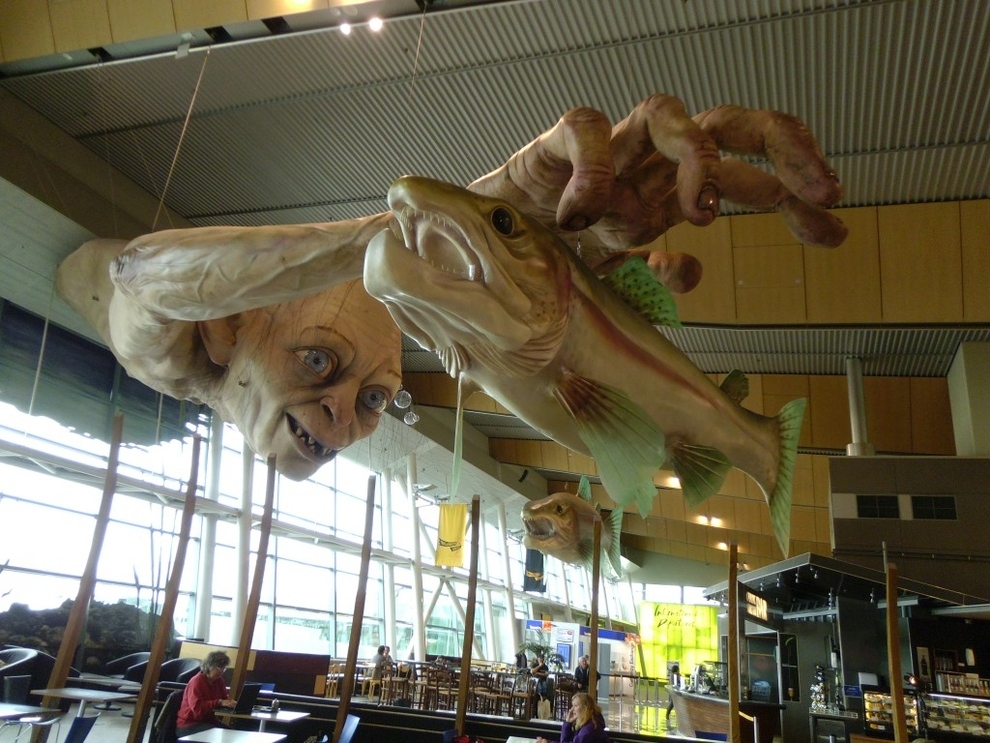 Фотография: Гигантский Горлум в ново-зеландском аэропорту №2 - BigPicture.ru