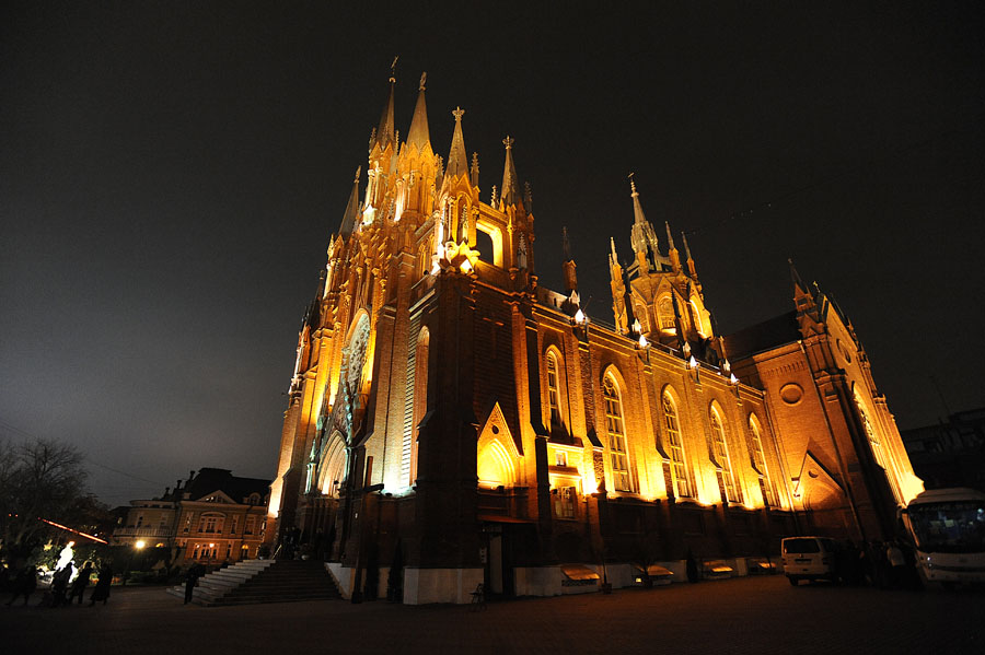 Фотография: Один вечер из жизни Римско-Католического кафедрального собора в Москве №40 - BigPicture.ru