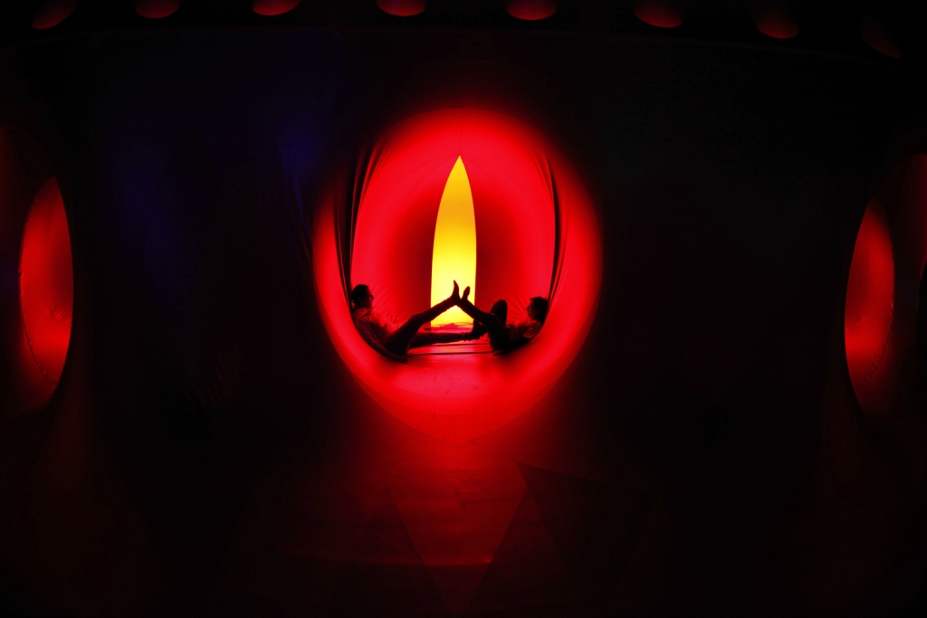 Фотография: Miracoco Luminarium - световая инсталляция №8 - BigPicture.ru