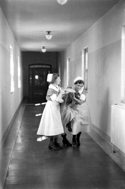 Фотография: Психиатрическая клиника Нью-Йорк 1938 год №17 - BigPicture.ru