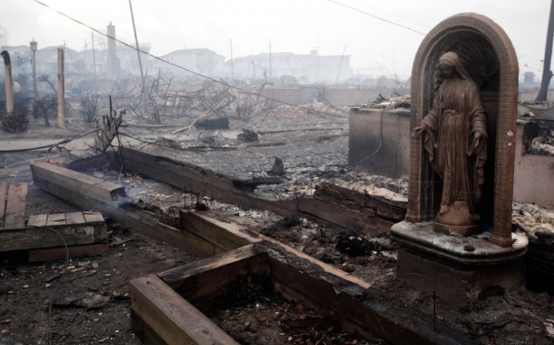 Фотография: Пожар после урагана Сэнди №1 - BigPicture.ru