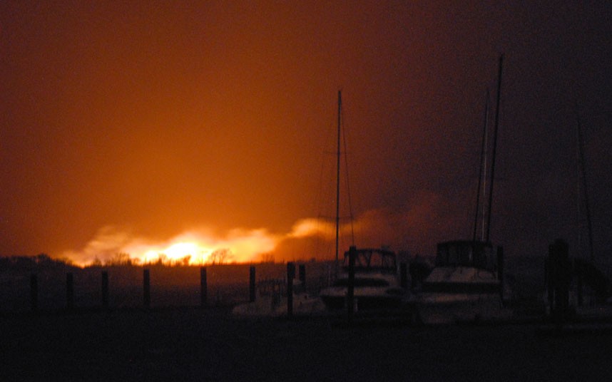 Фотография: Пожар после урагана Сэнди №8 - BigPicture.ru
