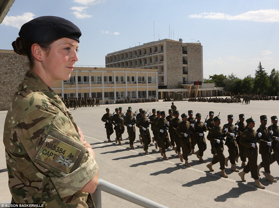 Фотография: Будни британских женщин-военнослужащих в Афганистане №20 - BigPicture.ru