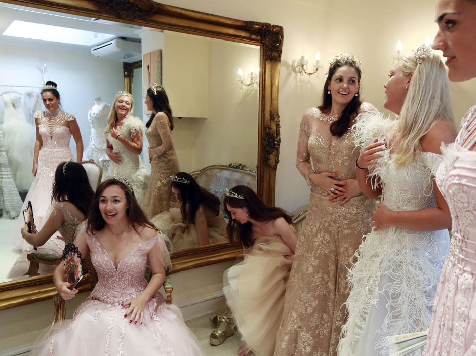 Фотография: Богатые невесты на Балу королевы Шарлотты №7 - BigPicture.ru
