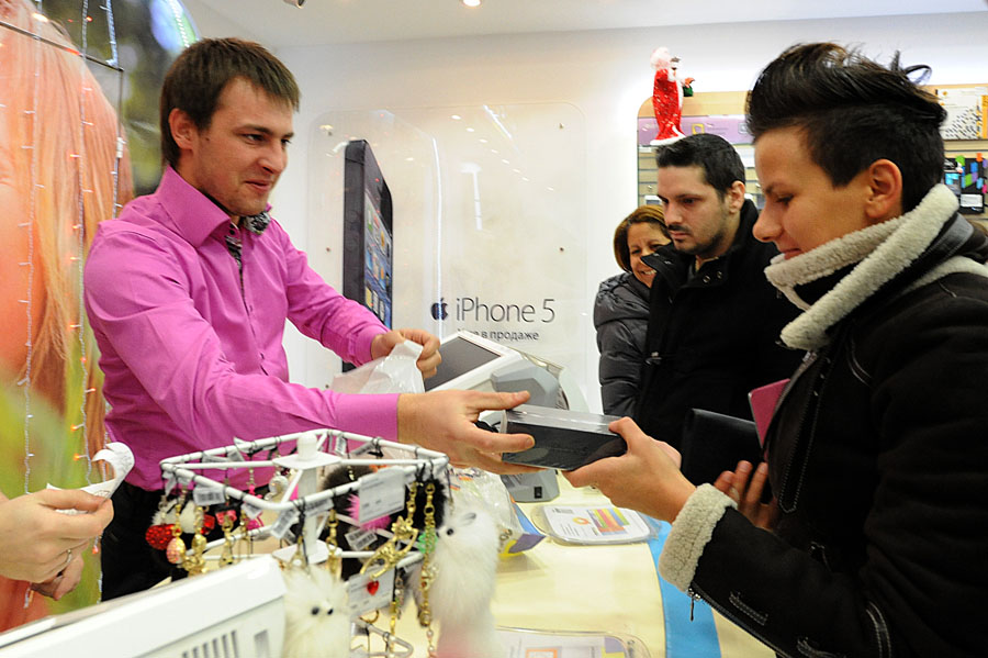 Фотография: Старт продаж iPhone 5 в России №16 - BigPicture.ru
