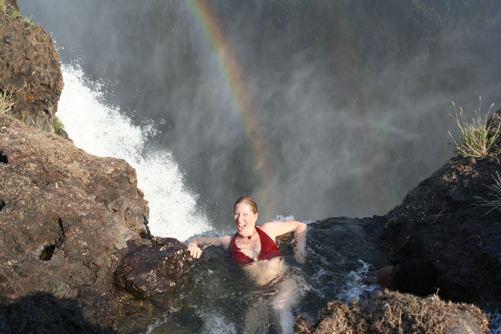 Фотография: Купель Дьявола на водопаде Виктория №3 - BigPicture.ru