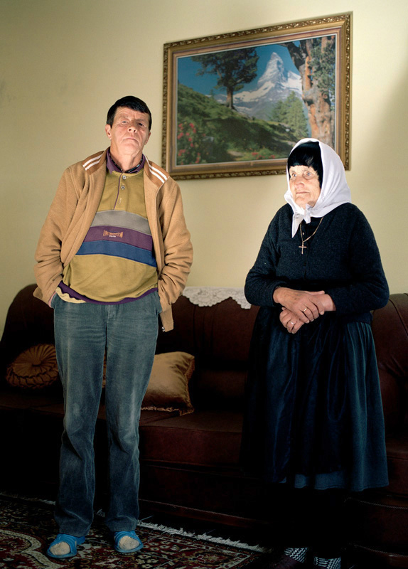 Фотография: Бурнеша: Женщино-мужчины Албании №10 - BigPicture.ru