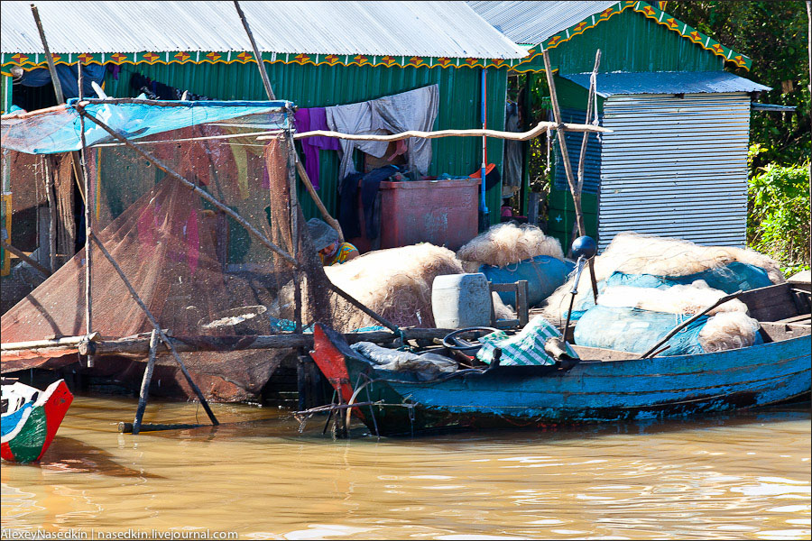 Фотография: Жизнь на озере Тонлесап в Камбодже №17 - BigPicture.ru