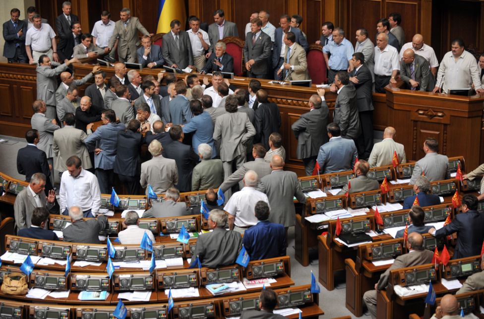 Фотография: Драки в парламентах разных стран мира №15 - BigPicture.ru