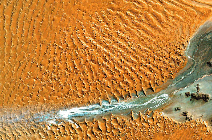 Фотография: Восхитительные фото земной поверхности от NASA №4 - BigPicture.ru