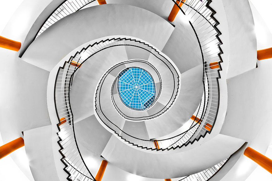 Фотография: Калейдоскоп спиральных лестниц №4 - BigPicture.ru