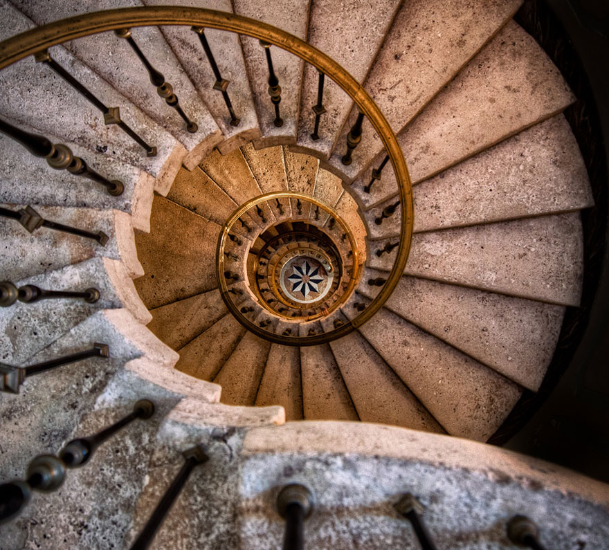 Фотография: Калейдоскоп спиральных лестниц №21 - BigPicture.ru