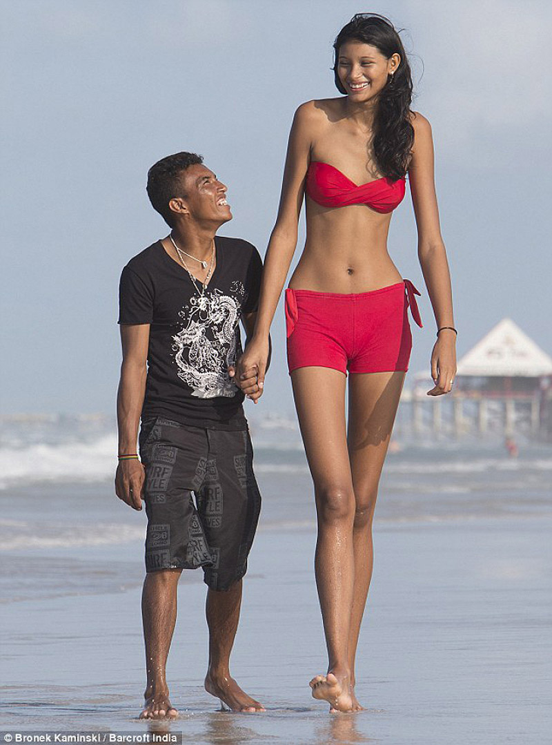 Фотография: Самая высокая в мире девушка и ее низкорослый бойфренд №2 - BigPicture.ru