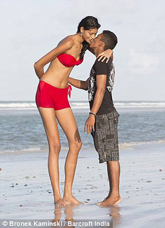 Фотография: Самая высокая в мире девушка и ее низкорослый бойфренд №5 - BigPicture.ru
