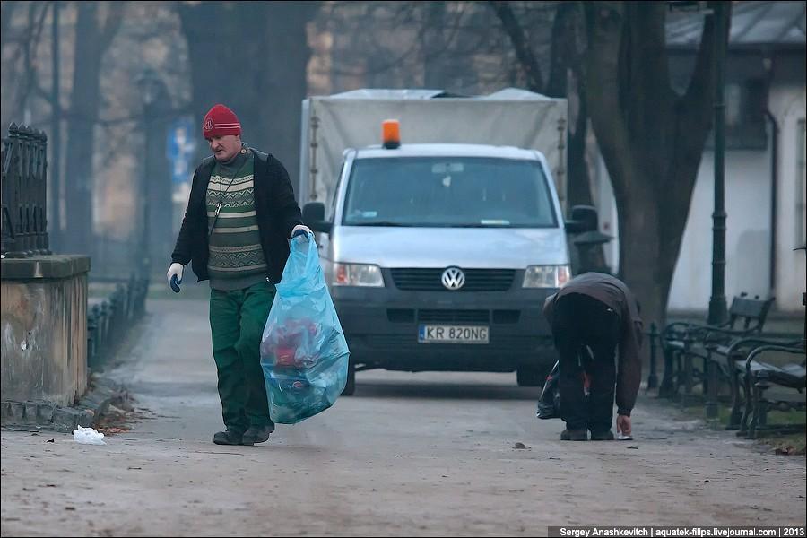 Фотография: Как убирают мусор в Кракове №16 - BigPicture.ru