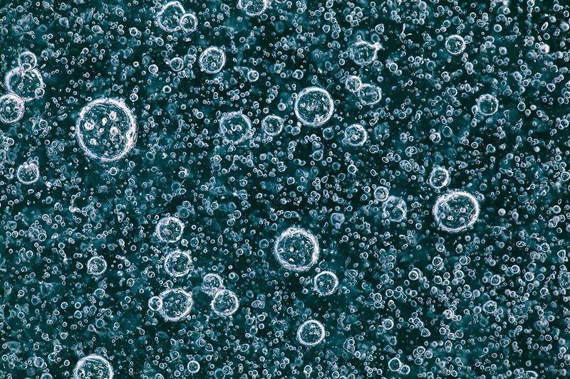 Фотография: Замерзшие пузырьки воздуха в озере №4 - BigPicture.ru