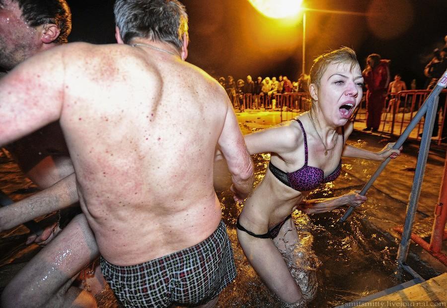 Фотография: Крещенские купания на Спортивной Набережной Владивостока №25 - BigPicture.ru