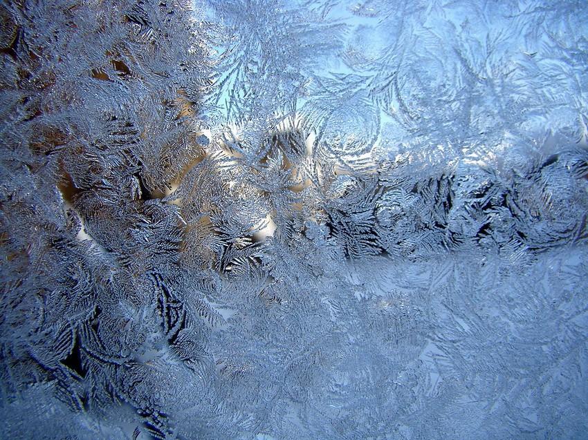 Фотография: Зимнее волшебство на стекле №3 - BigPicture.ru