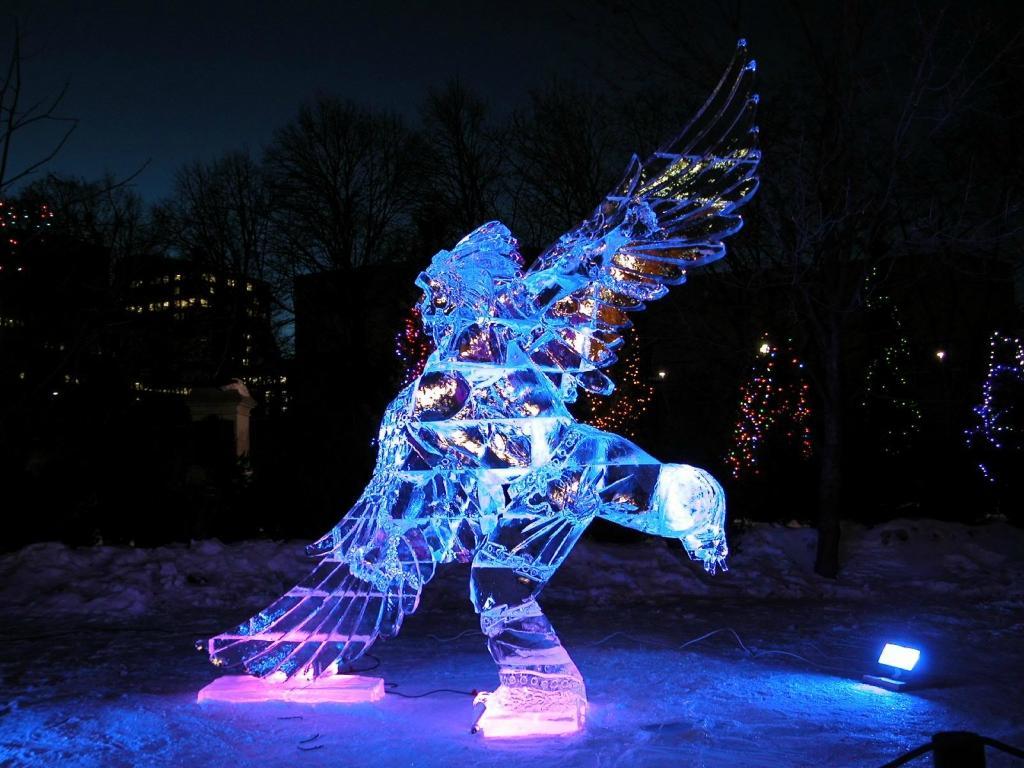 Фотография: 15 шедевров ледяной скульптуры №11 - BigPicture.ru