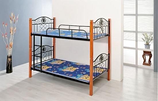 Фотография: Детские металлические двухъярусные кровати №1 - BigPicture.ru