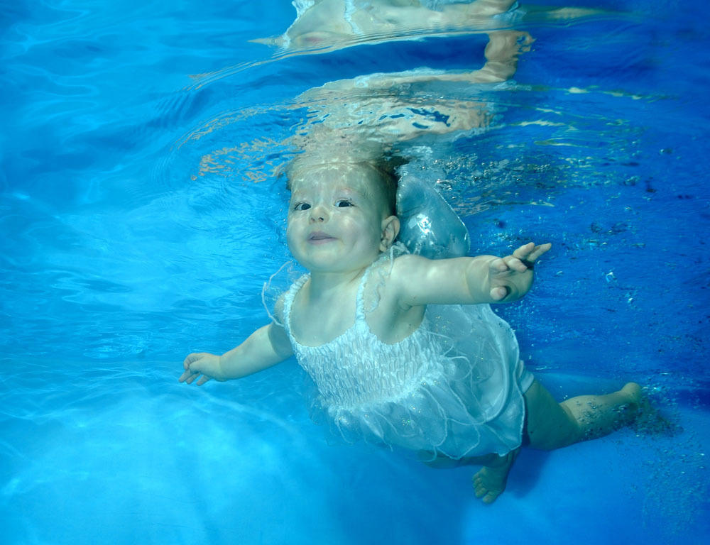 Фотография: Плавающие под водой младенцы №10 - BigPicture.ru