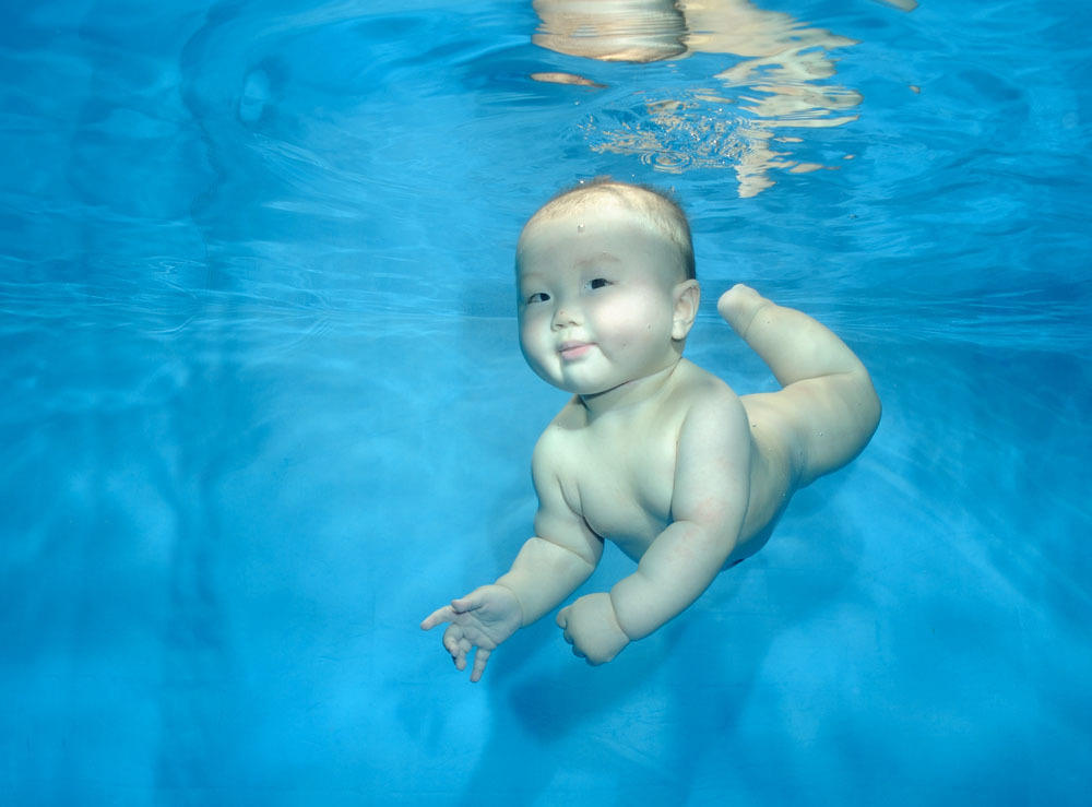 Фотография: Плавающие под водой младенцы №8 - BigPicture.ru