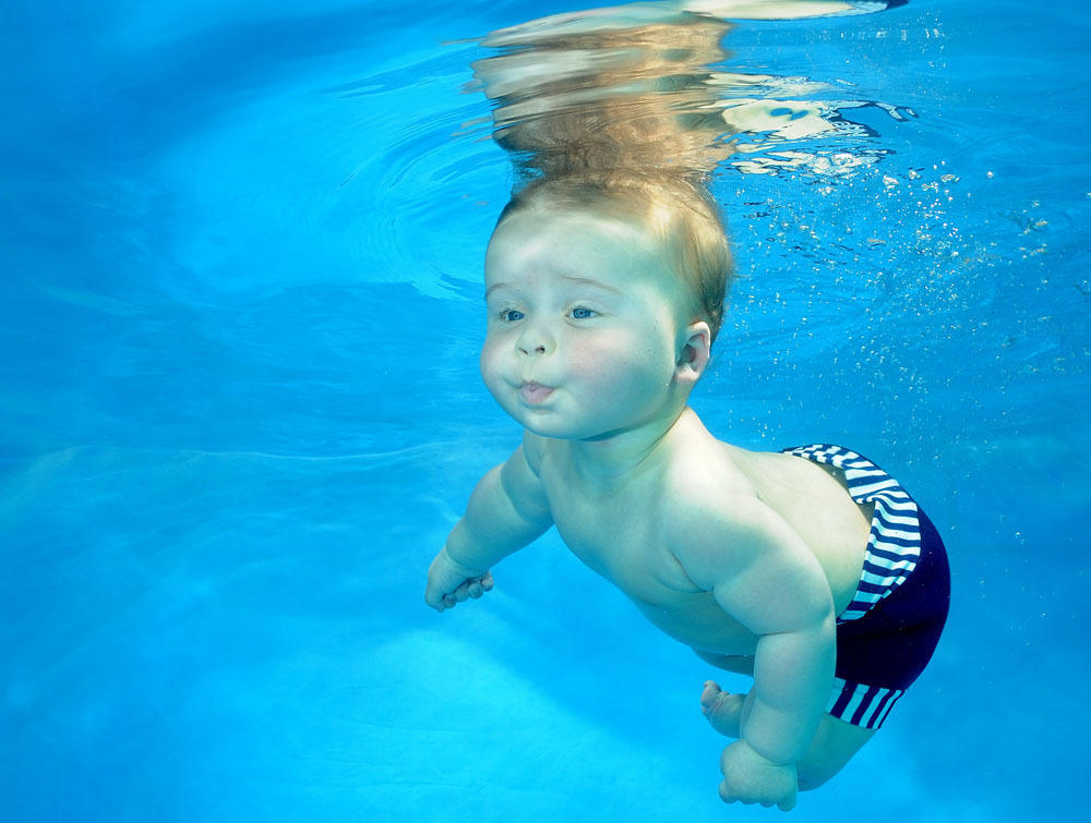Фотография: Плавающие под водой младенцы №7 - BigPicture.ru