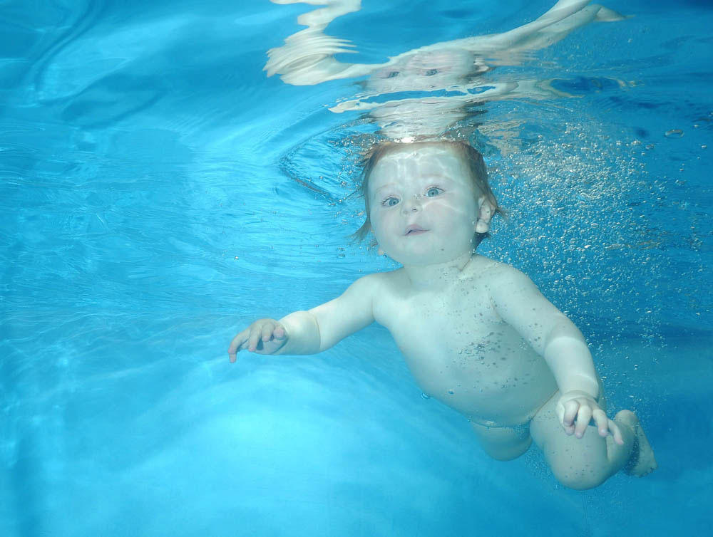 Фотография: Плавающие под водой младенцы №2 - BigPicture.ru
