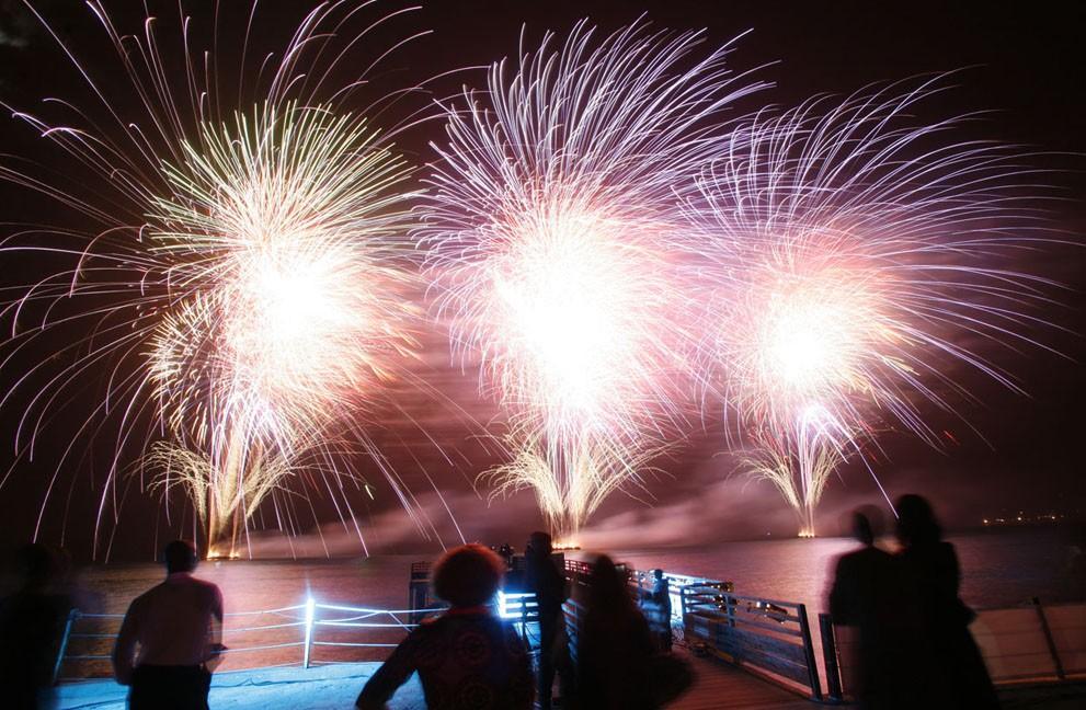 Фотография: Празднование Нового 2013 года по всему миру №20 - BigPicture.ru