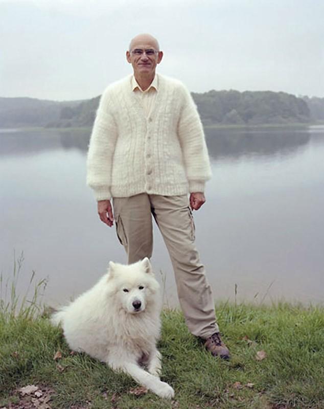 Фотография: Владельцы собак носят одежду из шерсти своих питомцев №3 - BigPicture.ru