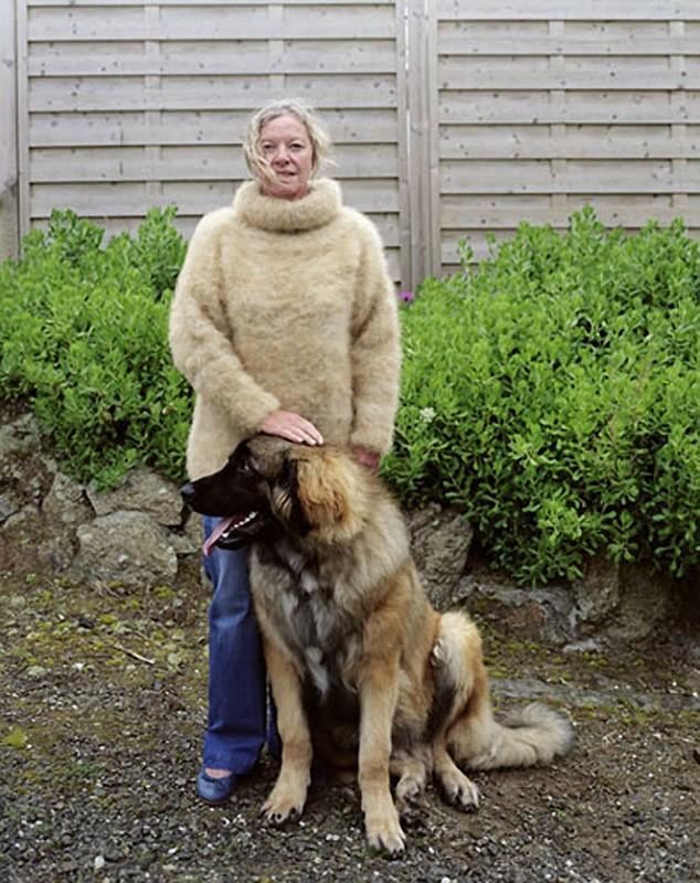 Фотография: Владельцы собак носят одежду из шерсти своих питомцев №5 - BigPicture.ru