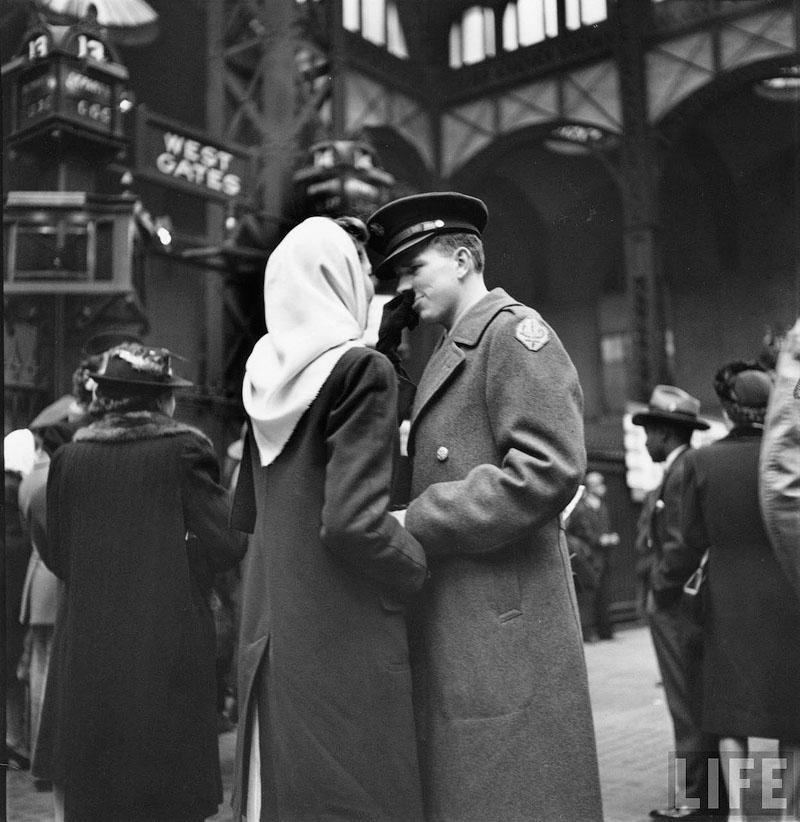 Фотография: Прощание американки. Пенсильванский вокзал. 1943 №10 - BigPicture.ru