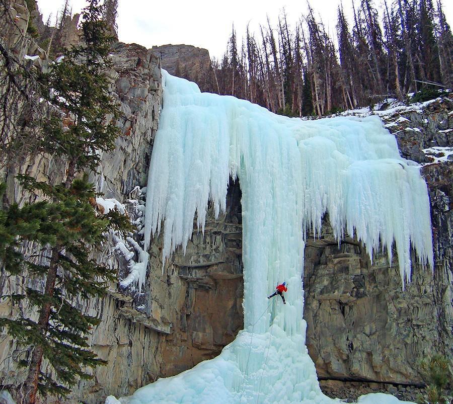 Фотография: Удивительные замерзшие водопады по всему миру №8 - BigPicture.ru