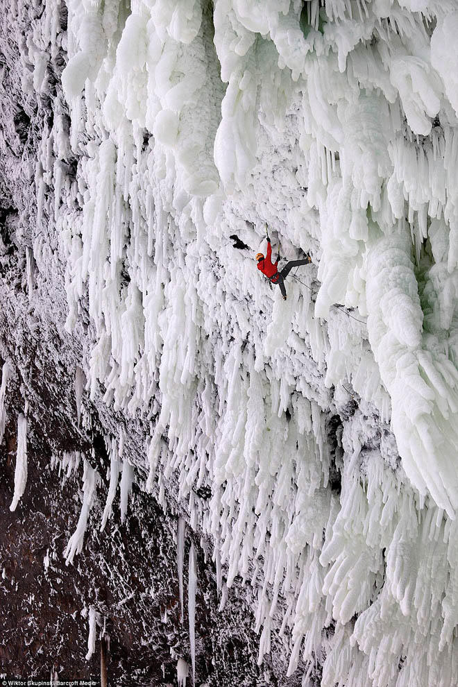 Фотография: Удивительные замерзшие водопады по всему миру №14 - BigPicture.ru