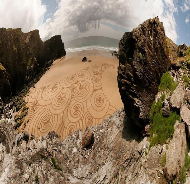 Фотография: Искусство на час – Тони Плант и его картины на песке №5 - BigPicture.ru