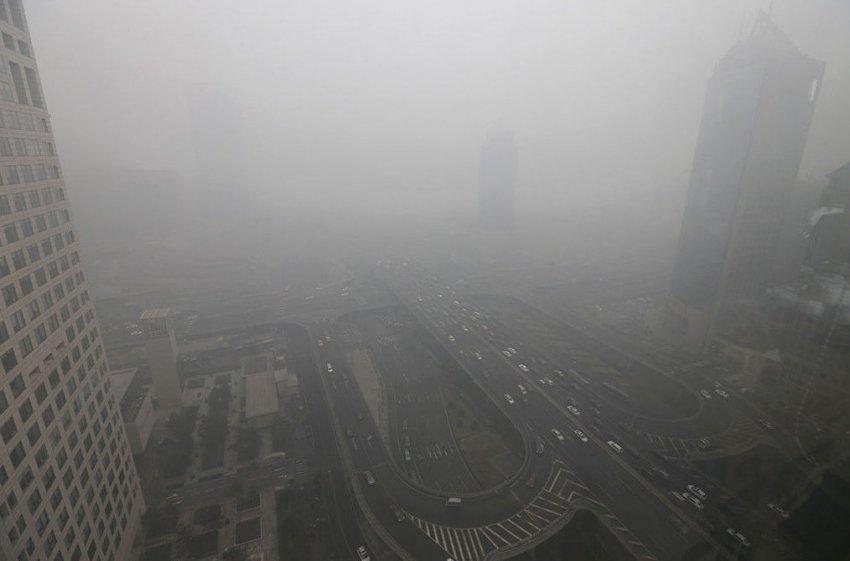 Фотография: В Пекине начали продавать воздух в банках №7 - BigPicture.ru