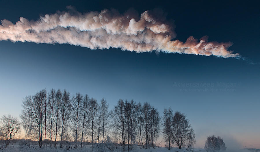 Фотография: Взрыв метеорита в небе над Челябинском (Чебаркульский метеорит). Полный фото-отчет с комментариями №10 - BigPicture.ru