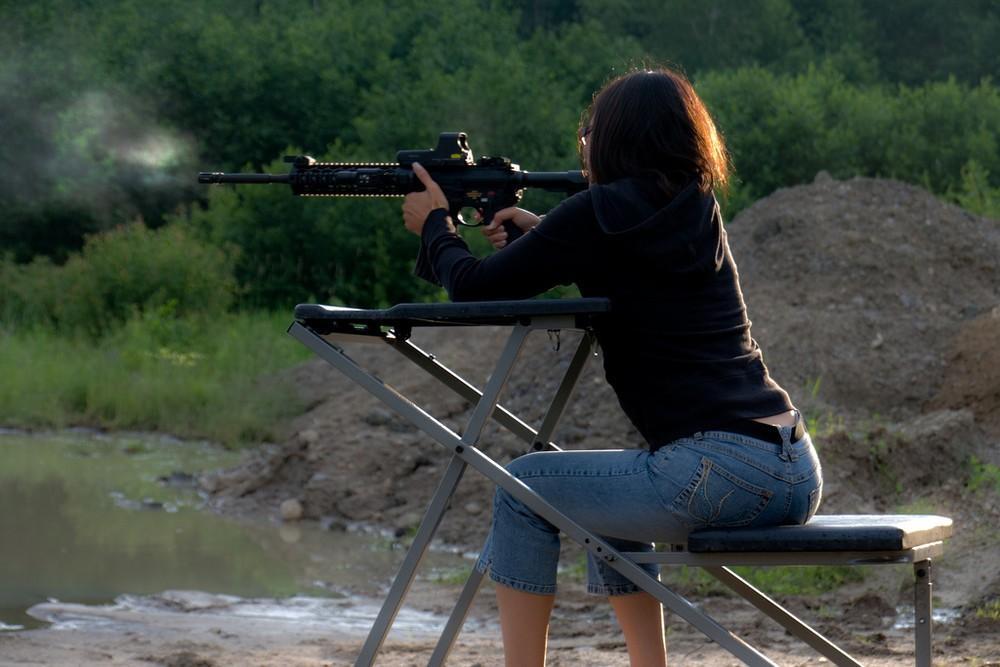 Фотография: Девушки и оружие №16 - BigPicture.ru