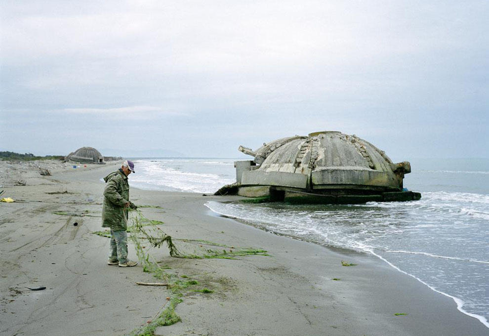 Фотография: Дэвид Гальярд: Албанские бункеры №11 - BigPicture.ru