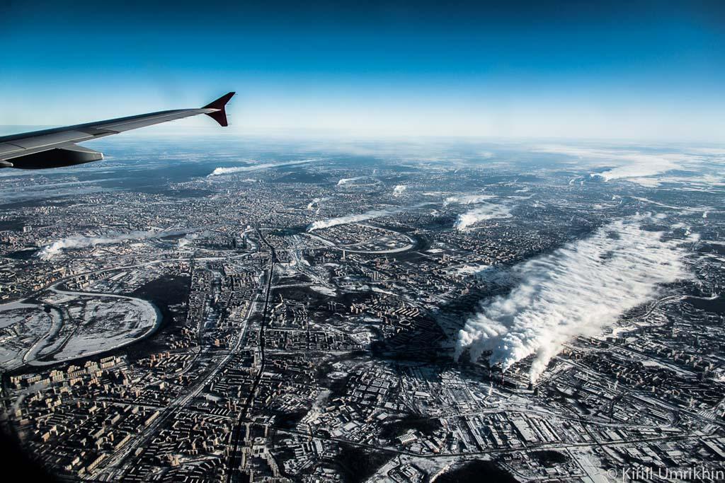 Фотография: Под крылом самолета - Москва №2 - BigPicture.ru