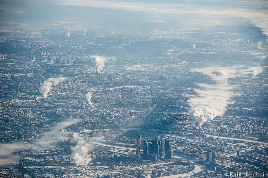 Фотография: Под крылом самолета - Москва №12 - BigPicture.ru