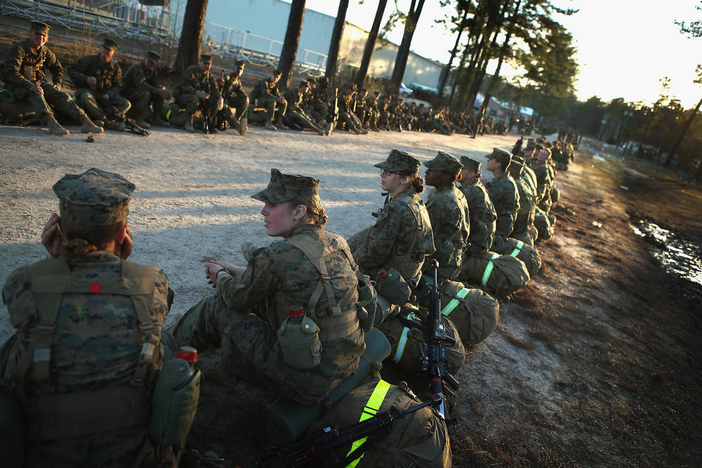 Фотография: Боевая подготовка женщин-морских пехотинцев США №15 - BigPicture.ru