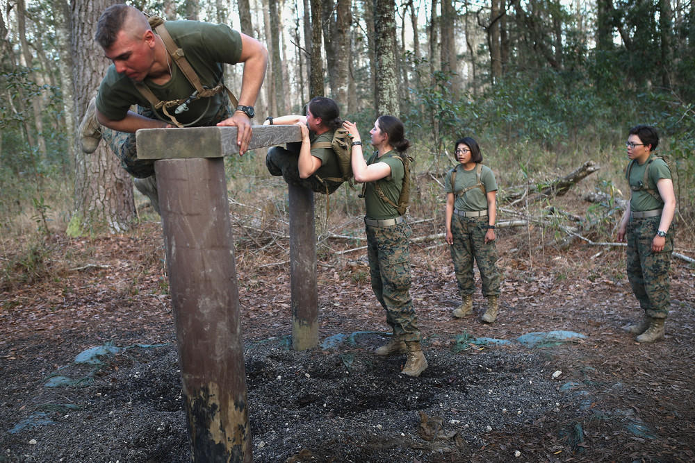Фотография: Боевая подготовка женщин-морских пехотинцев США №4 - BigPicture.ru